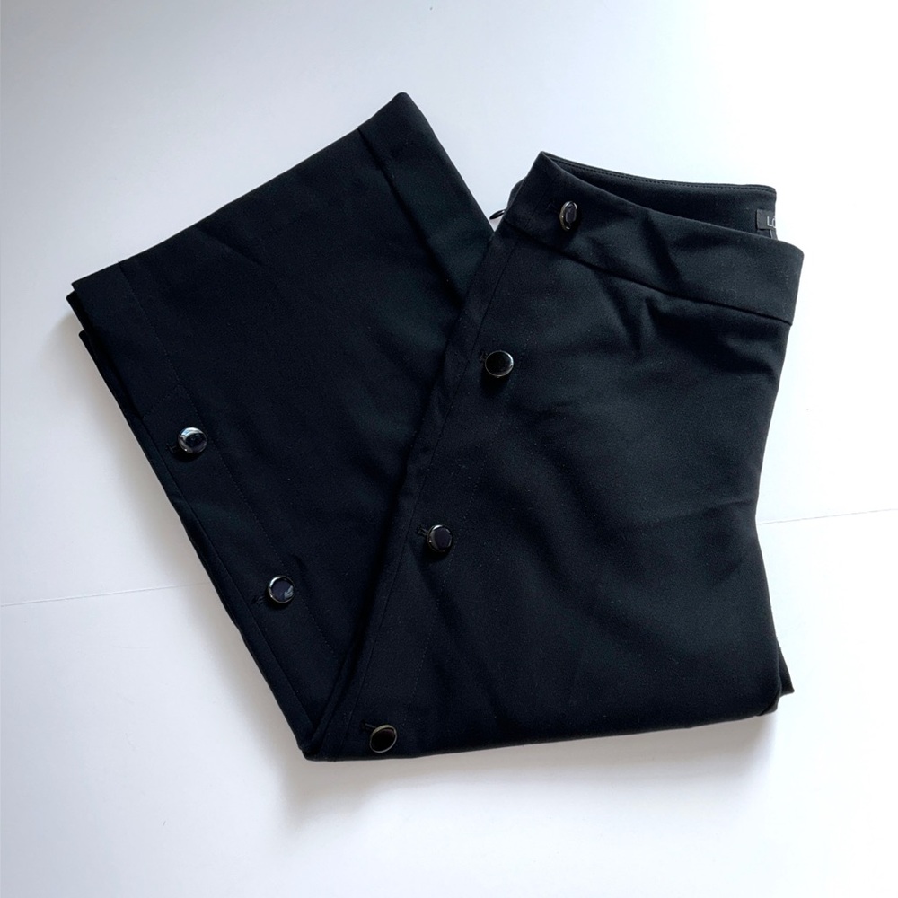 LOFT Woman’s Pants Black Wide Leg Cropped Side Buttons Size 4 - Picture 16 of 16